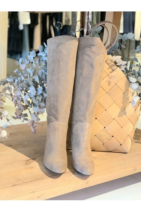 BOTA SERRAJE CHELSEA