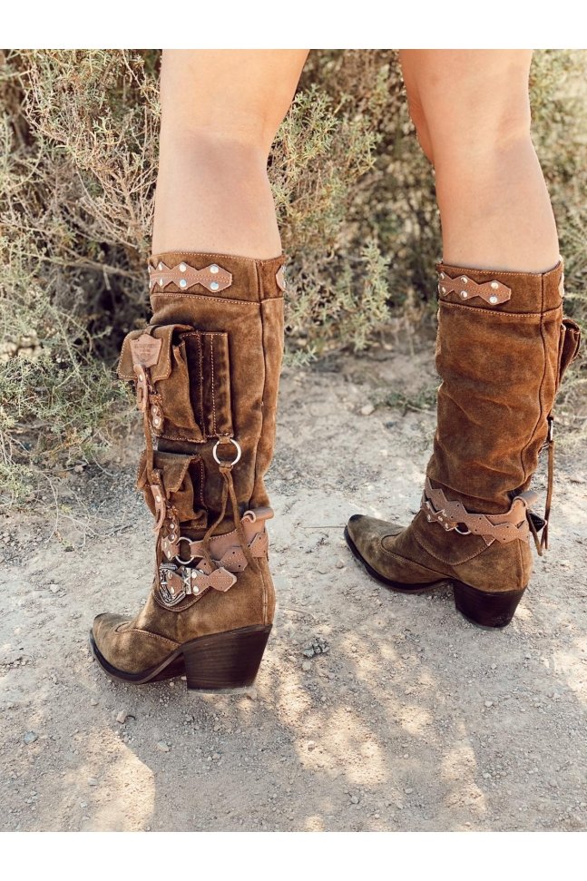 EL VAQUERO GELDING SILVESRTONE TOBACCO