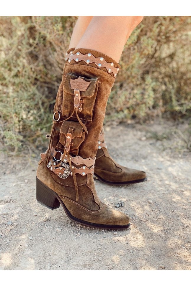 EL VAQUERO GELDING SILVESRTONE TOBACCO