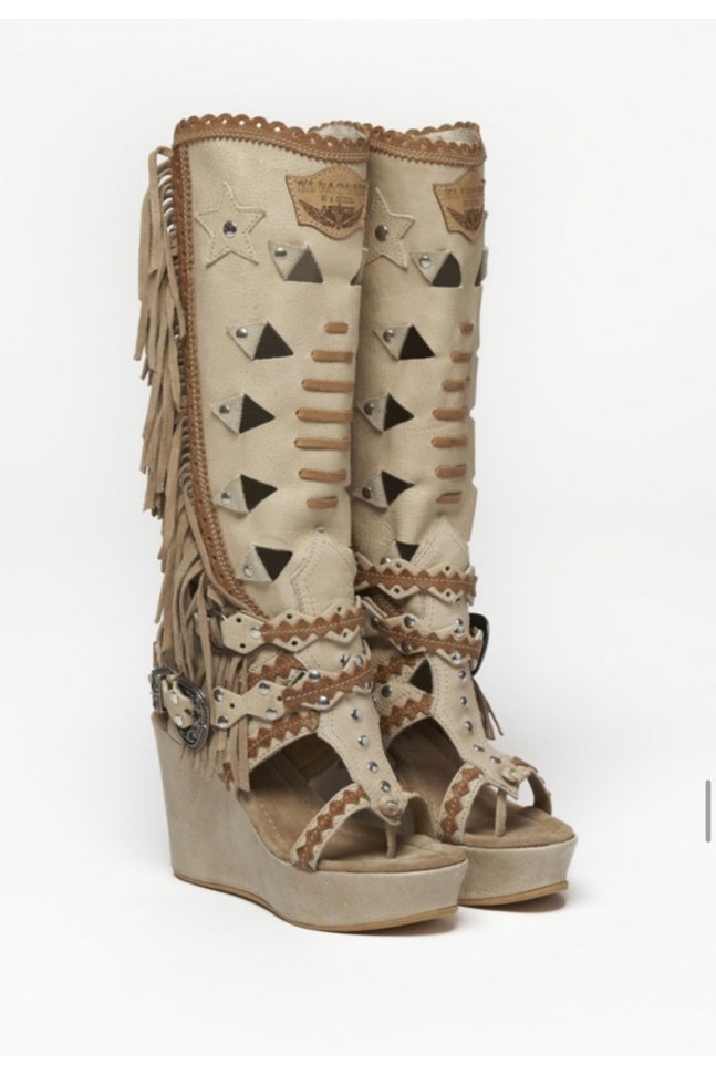EL VAQUERO ARIEL TRIBAL IVORY EL VAQUERO ARIEL TRIBAL IVORY