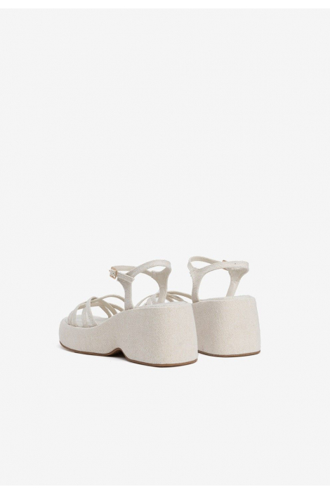SANDALIA PLATAFORMA ASTRID 2