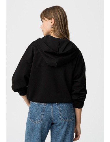 CHAQUETA OVERSIZE CON CAPUCHA