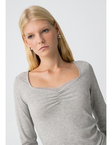 CAMISETA SUPER SLIM FIT