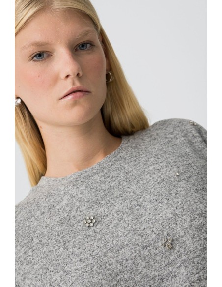 JERSEY CON APLIQUES METÁLICOS