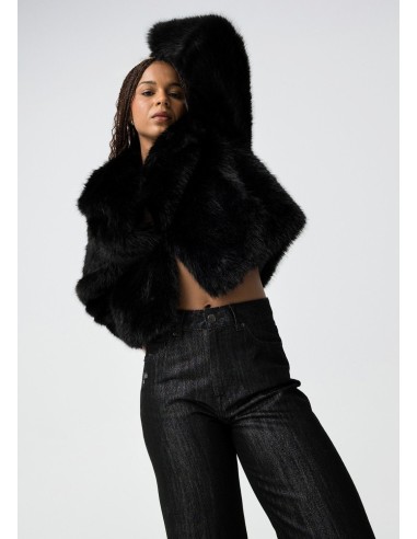 ABRIGO CORTO CON PELO ABRIGO CORTO CON PELO