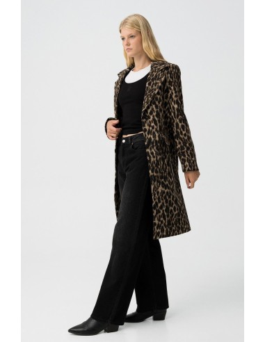ABRIGO CON ESTAMPADO LEOPARDO