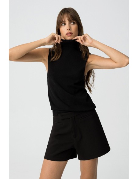 TOP SIN MANGAS CECILIA