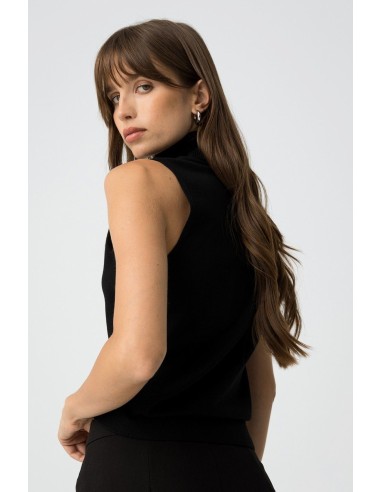 TOP SIN MANGAS CECILIA