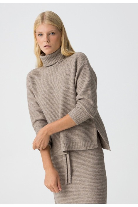 JERSEY REGULAR FIT CON CANALÉ 2
