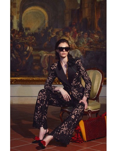 TRAJE DE CHAQUETA Y PANTALON