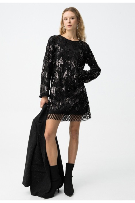 VESTIDO CORTO CON LENTEJUELAS