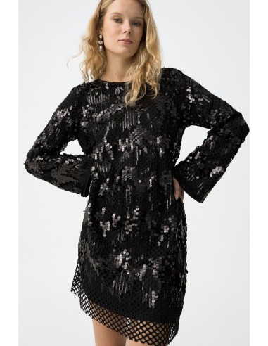 VESTIDO CORTO CON LENTEJUELAS