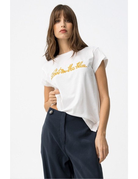 CAMISETA HILLARY WHITE