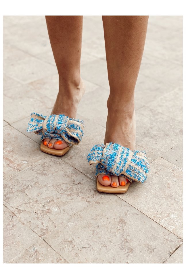 PALA CON LAZADA DE RAFIA AZUL