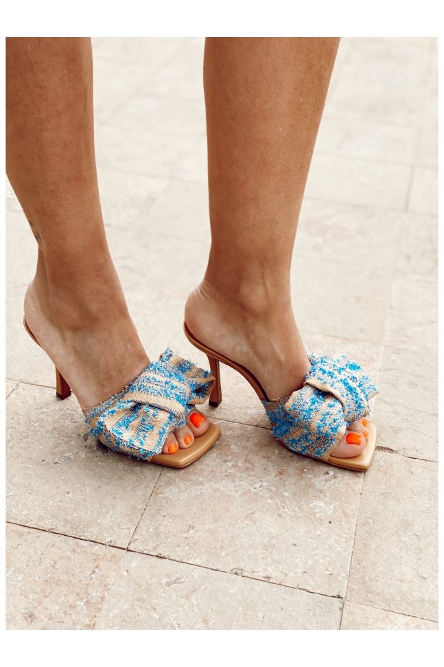 PALA CON LAZADA DE RAFIA AZUL