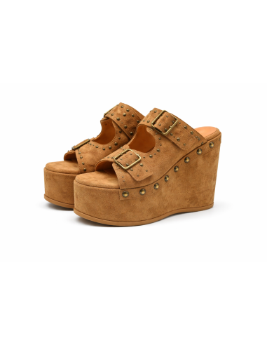 SANDALIA DE CUÑA EN PIEL